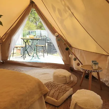 Campismo de Luxo Le Jeklo *