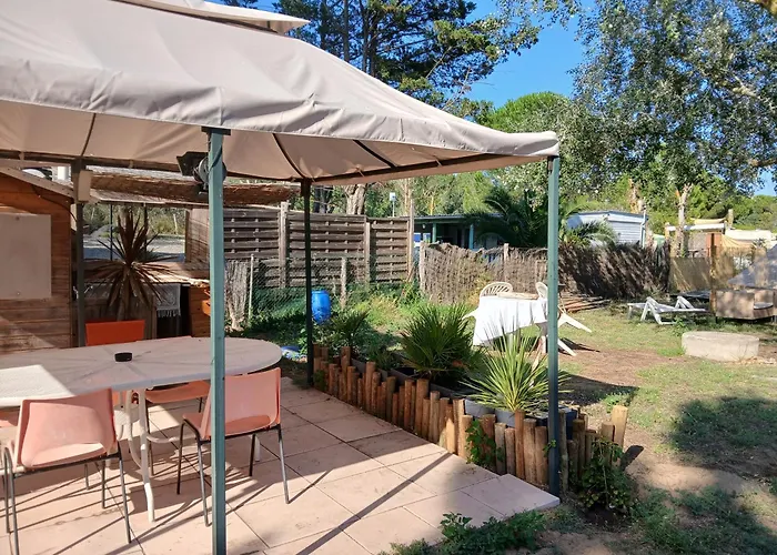 Luxury tent Le Jeklo